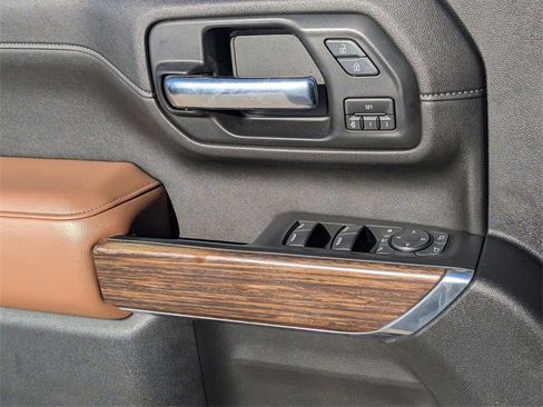 Used 2020 Chevrolet Silverado 2500 High Country w/ Z71 Off-Road Package image 26