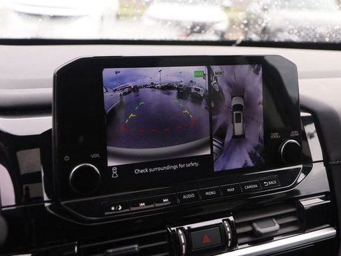 Used 2025 Nissan Pathfinder SL w/ SL Premium Package image 20