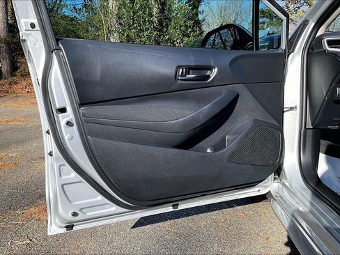 Used 2023 Toyota Corolla LE image 20