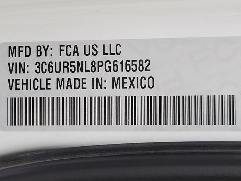 Used 2023 RAM 2500 Laramie AWD/4WD image 28