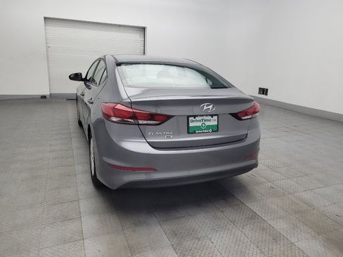 Used 2018 Hyundai Elantra SE FWD image 5
