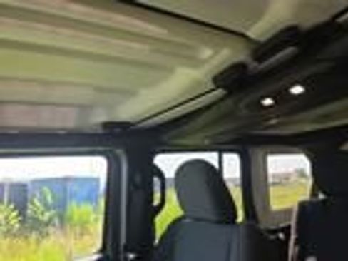 Used 2024 Jeep Wrangler Unlimited AWD/4WD image 24