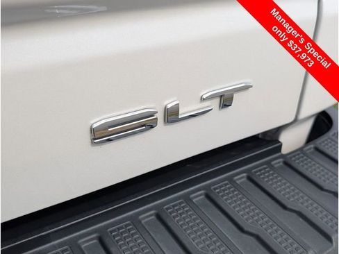 Used 2022 GMC Sierra 1500 SLT w/ SLT Premium Package image 11