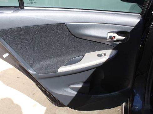 Used 2013 Toyota Corolla S image 27