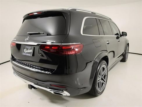Used 2024 Mercedes-Benz GLS 450 4MATIC image 5