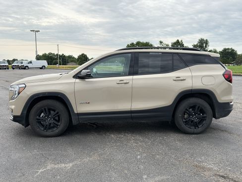 Used 2022 GMC Terrain AT4 w/ Infotainment Package II AWD/4WD image 7
