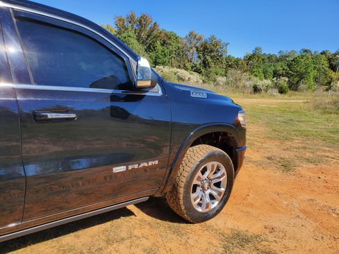 Used 2020 RAM 1500 Limited image 15