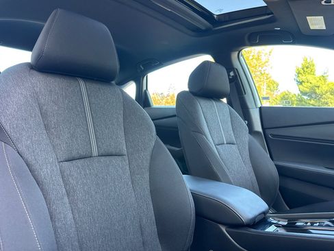 Used 2025 Honda Accord Sport image 30