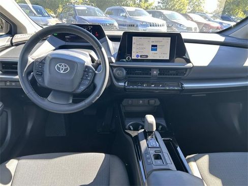 Used 2024 Toyota Prius LE image 16