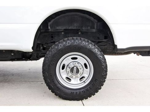 Used 2023 Ford F250 XL w/ 360-Degree Camera Package AWD/4WD image 23