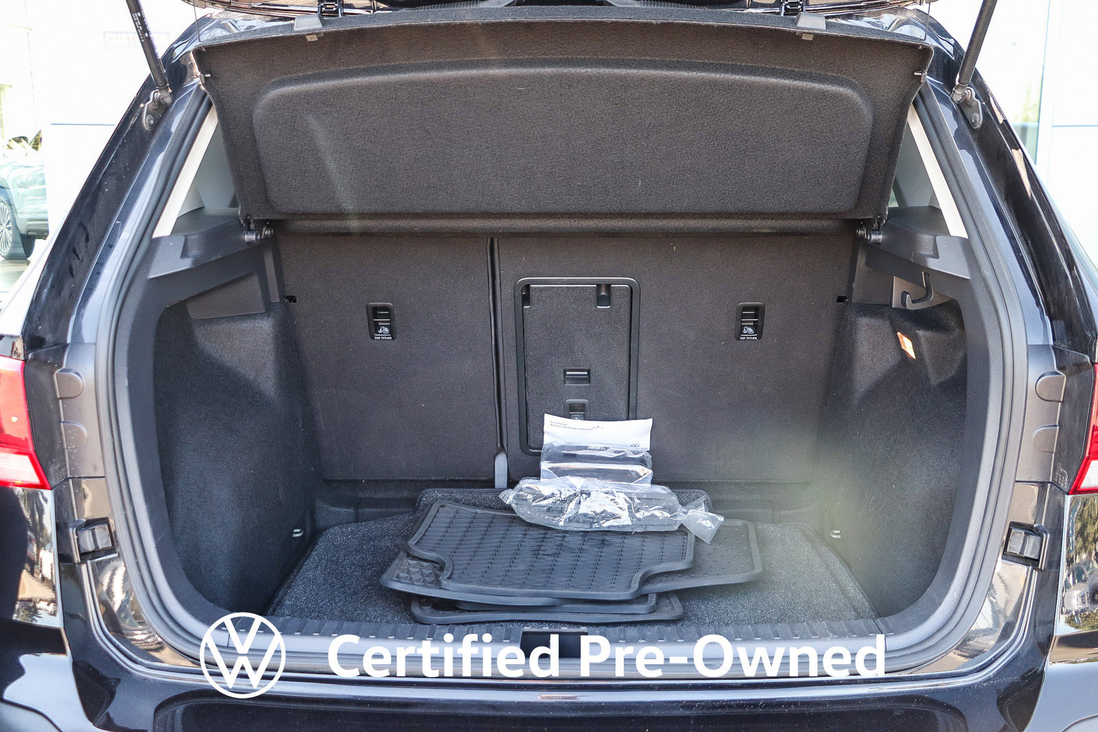 Certified 2023 Volkswagen Taos SE w/ Panoramic Sunroof Package FWD image 28