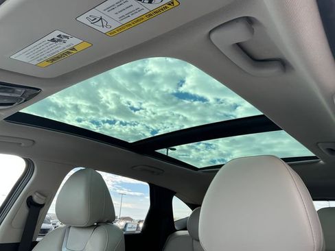 Used 2022 Hyundai Tucson Limited w/ Cargo Package image 10