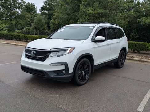 Used 2022 Honda Pilot Black Edition image 8
