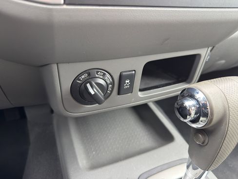 Used 2019 Nissan Frontier SV image 21