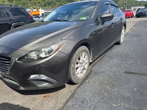 Used 2016 MAZDA MAZDA3 i Sport w/ Preferred Equipment Package FWD image 3