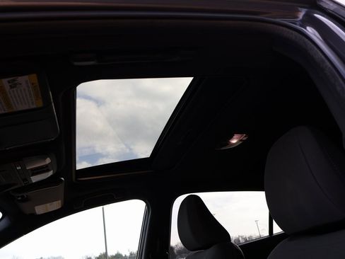 Used 2024 Subaru Crosstrek 2.5i Sport image 26