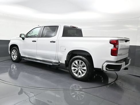 Used 2024 Chevrolet Silverado 1500 Custom RWD image 3