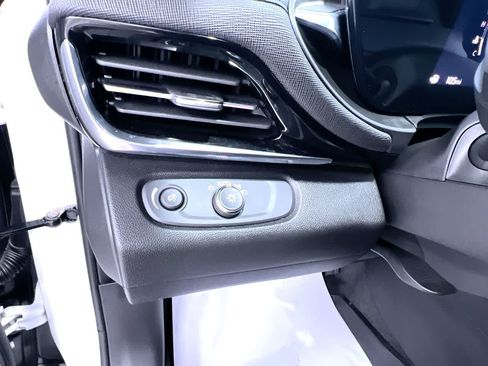 Used 2024 Buick Envista Sport Touring w/ Convenience I Package FWD image 16