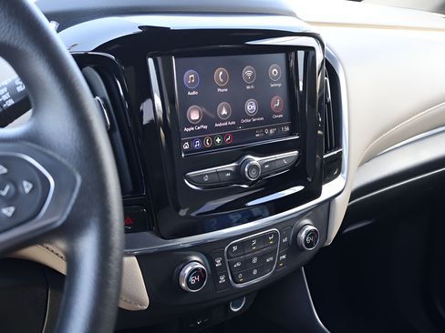 Used 2023 Chevrolet Traverse LS AWD/4WD image 22