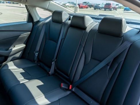 Used 2025 Honda Accord EX-L image 17