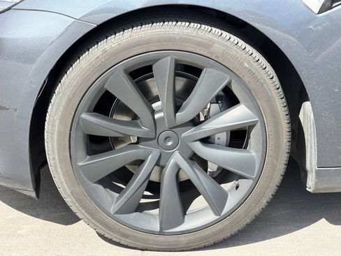 Used 2020 Tesla Model 3 Standard Range Plus RWD image 6