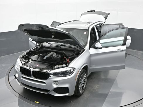 Used 2017 BMW X5 xDrive50i image 47