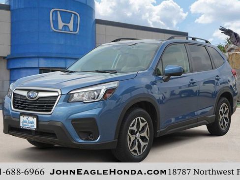 Used 2020 Subaru Forester Premium image 1