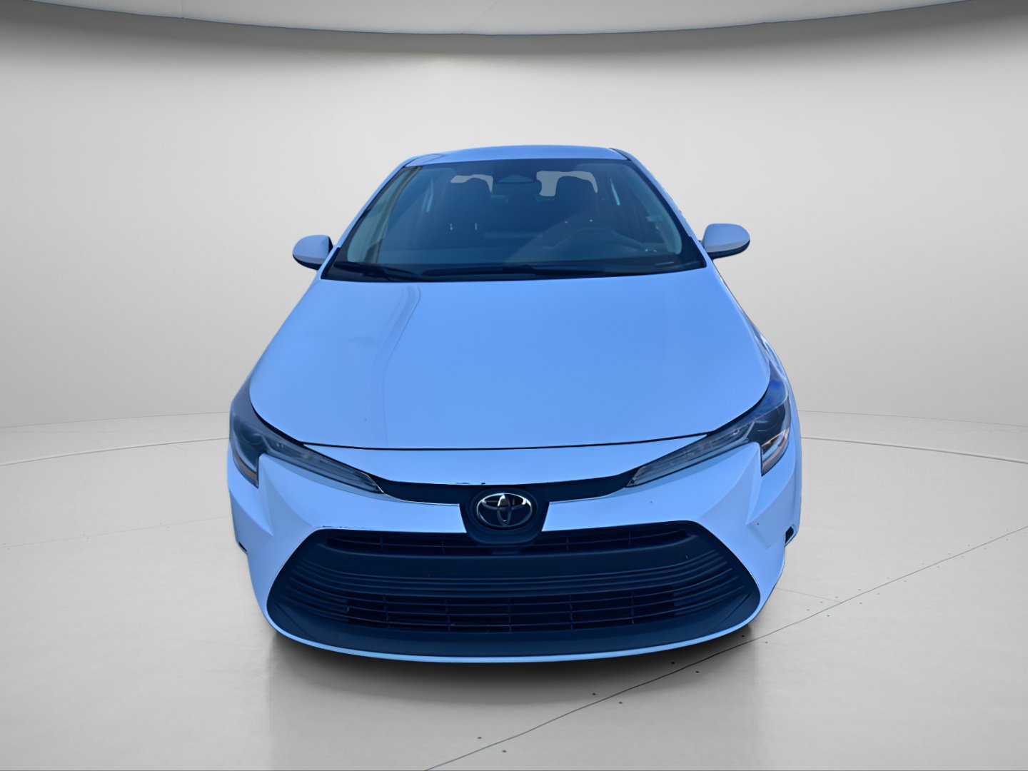 Used 2024 Toyota Corolla LE FWD image 3