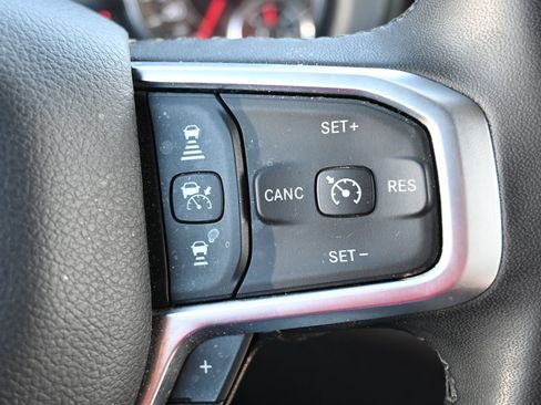Used 2025 RAM 1500 Big Horn AWD/4WD image 10
