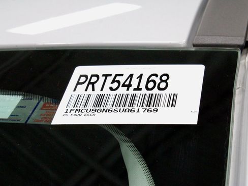 Certified 2025 Ford Escape Active image 32