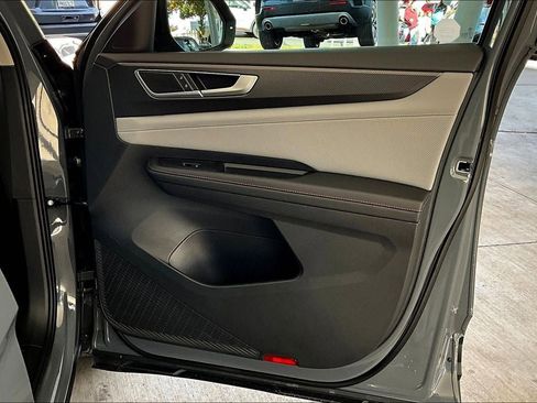 New 2026 Volkswagen Atlas Peak Edition image 28