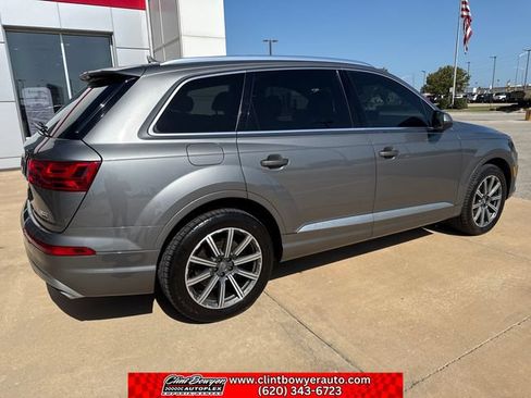 Used 2017 Audi Q7 3.0T Premium Plus w/ Premium Plus Package AWD/4WD image 5