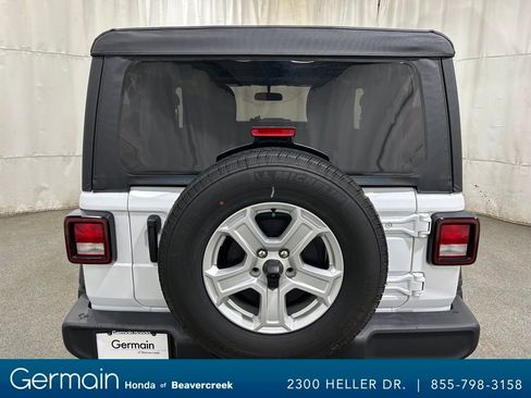 Used 2022 Jeep Wrangler Sport S image 7