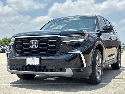 Used 2025 Honda Pilot EX-L image 11