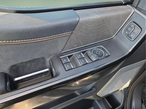 Used 2022 Ford F150 Platinum w/ Equipment Group 701A High image 13