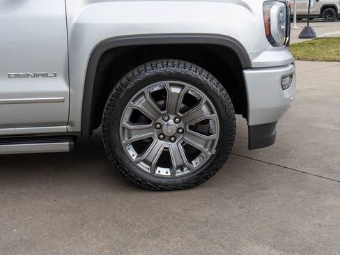 Used 2018 GMC Sierra 1500 Denali w/ Denali Ultimate Package image 37