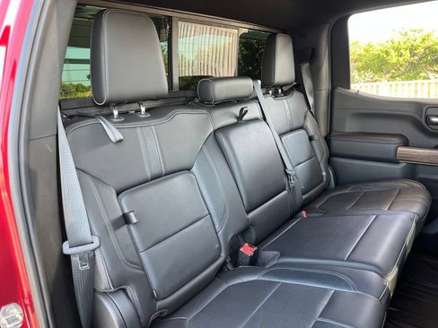 Used 2019 Chevrolet Silverado 1500 High Country w/ High Country Premium Package AWD/4WD image 28