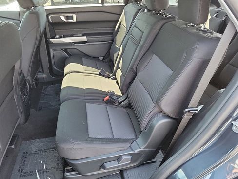 Used 2023 Ford Explorer XLT image 20