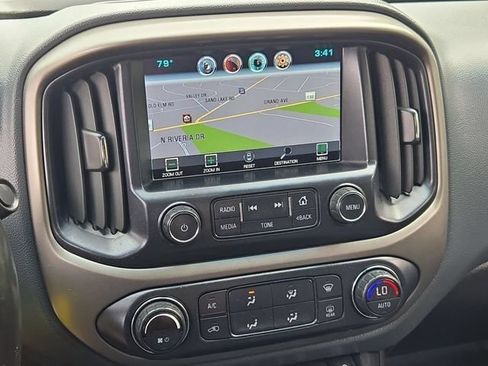 Used 2015 Chevrolet Colorado Z71 AWD/4WD image 19