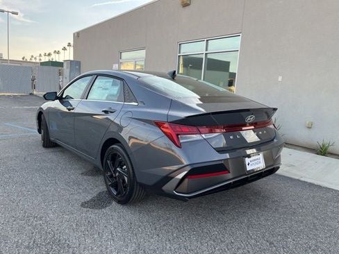 New 2026 Hyundai Elantra SEL Sport Premium image 3