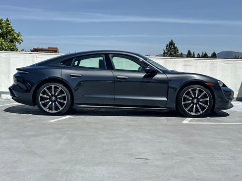 Certified 2023 Porsche Taycan RWD image 9