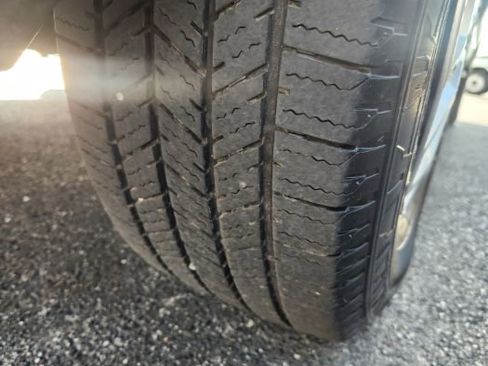 Used 2018 Ford Transit 150 XLT image 32