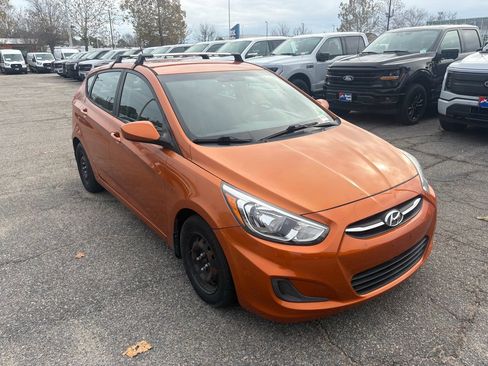 Used 2015 Hyundai Accent GS image 3
