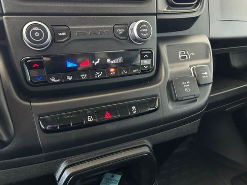 Used 2024 RAM ProMaster 3500 w/ Convenience Group image 14