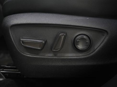 Used 2023 Toyota Highlander XSE image 24