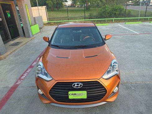Used 2015 Hyundai Veloster Turbo image 4