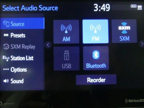 Used 2023 Toyota Camry SE image 12