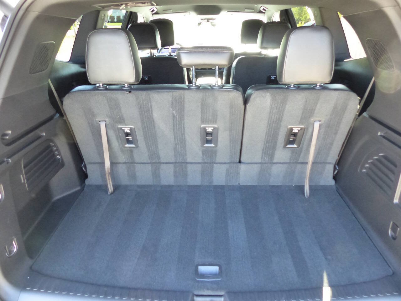 Used 2025 Buick Enclave Sport Touring AWD/4WD image 22
