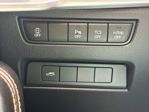 Used 2025 MAZDA CX-90 3.3 Turbo w/ Preferred Package AWD/4WD image 17