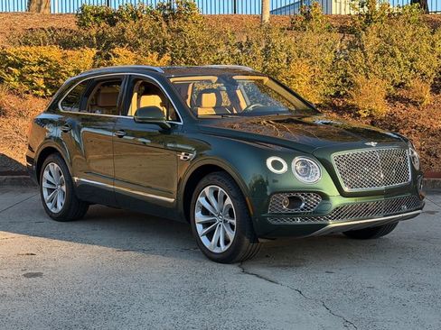 Certified 2017 Bentley Bentayga image 1